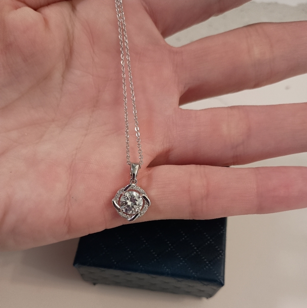 S925 925 Silver Windmill Moissanite Style Necklace, Beautiful Gift 🎁